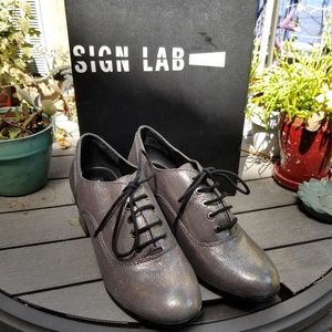 Design Lab Metallic Pewter Oxfords Size 7 NWB